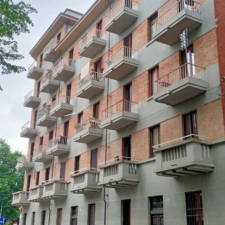 Casa Porta Susa Turín Exterior foto